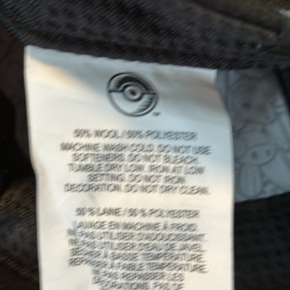 Pokemon Center 25th Anniversary Pikachu Celebrations Adjustable Adult Hat - Picture 6 of 7